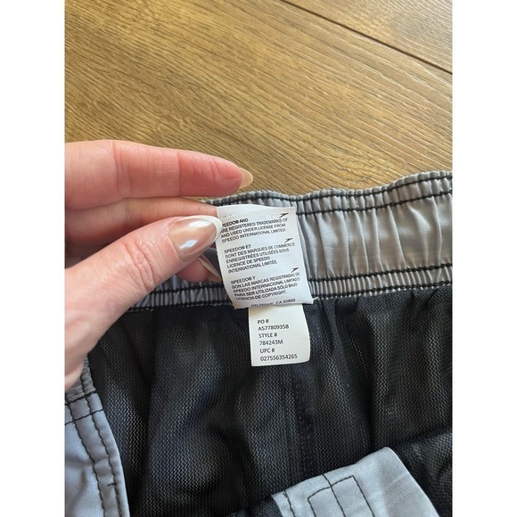 Speedo Men's Ombré Gradient Stripe Stretch 20" Board Shorts, Medium - Picture 8 of 10